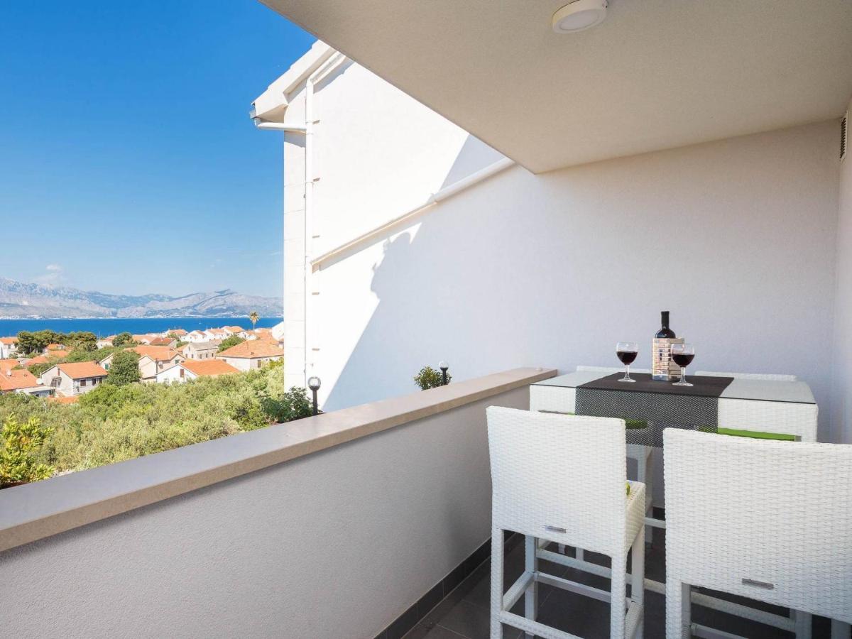 Apartment Lana St Supetar Exterior photo