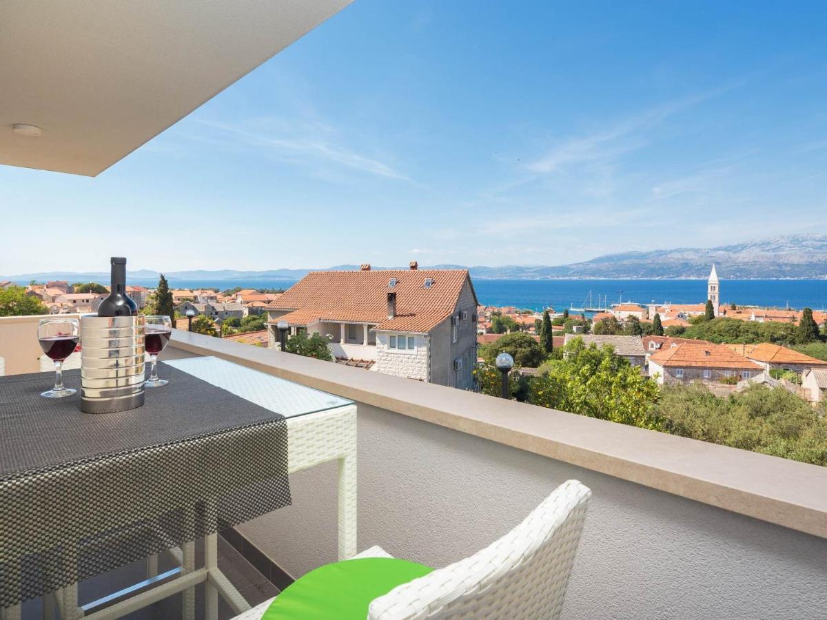 Apartment Lana St Supetar Exterior photo